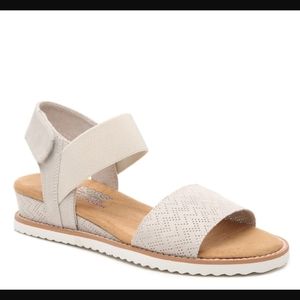 Sketchers Bobs Memory Foam Sandals- Beige Wedge- Brand New Size 8